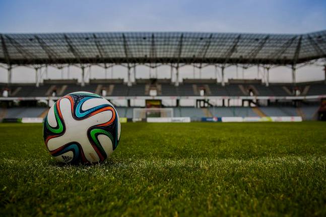 舒宁根 vs 哈雷斯彻 赛前分析 · 球会友谊
