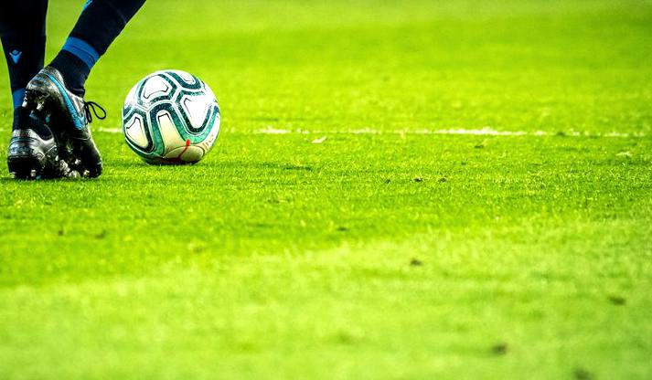 科莫 vs 巴黎FC 赛前分析 · 球会友谊