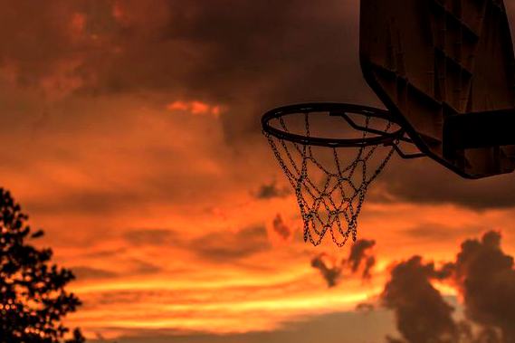 印第安纳狂热 vs 西雅图风暴 赛前分析 · WNBA