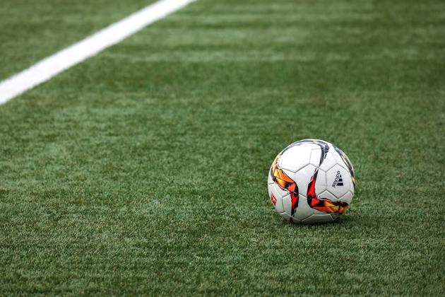 横滨FC vs 山口雷法 赛前分析 · 日职乙