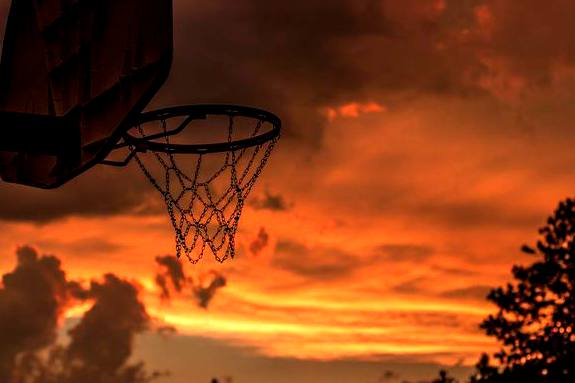 芝加哥天空 vs 洛杉矶火花 赛前分析 · WNBA