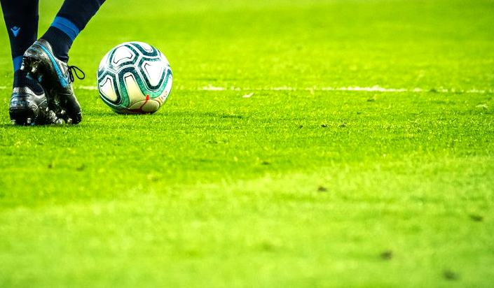 犹他王室女足 vs 波特兰荆棘女足 赛前分析 · 美女职