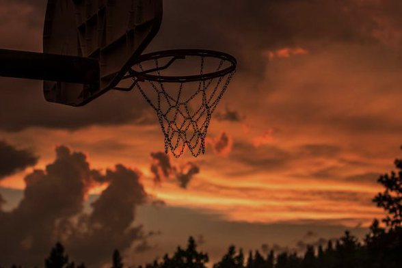 圣安东尼奥马刺 vs 俄克拉荷马城雷霆 赛前分析 · NBA