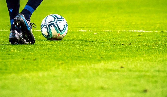 首都 vs 艾帕尔斯登瑟 赛前分析 · 巴丁