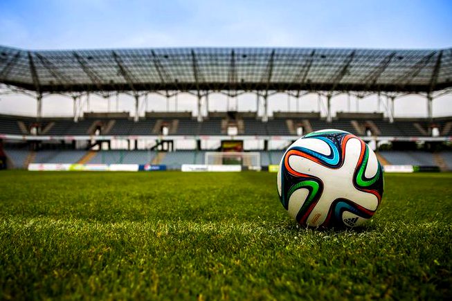 【足球】FC萨莫拿B队 2-2 乌勒纳 赛后复盘：技术统计与数据解读